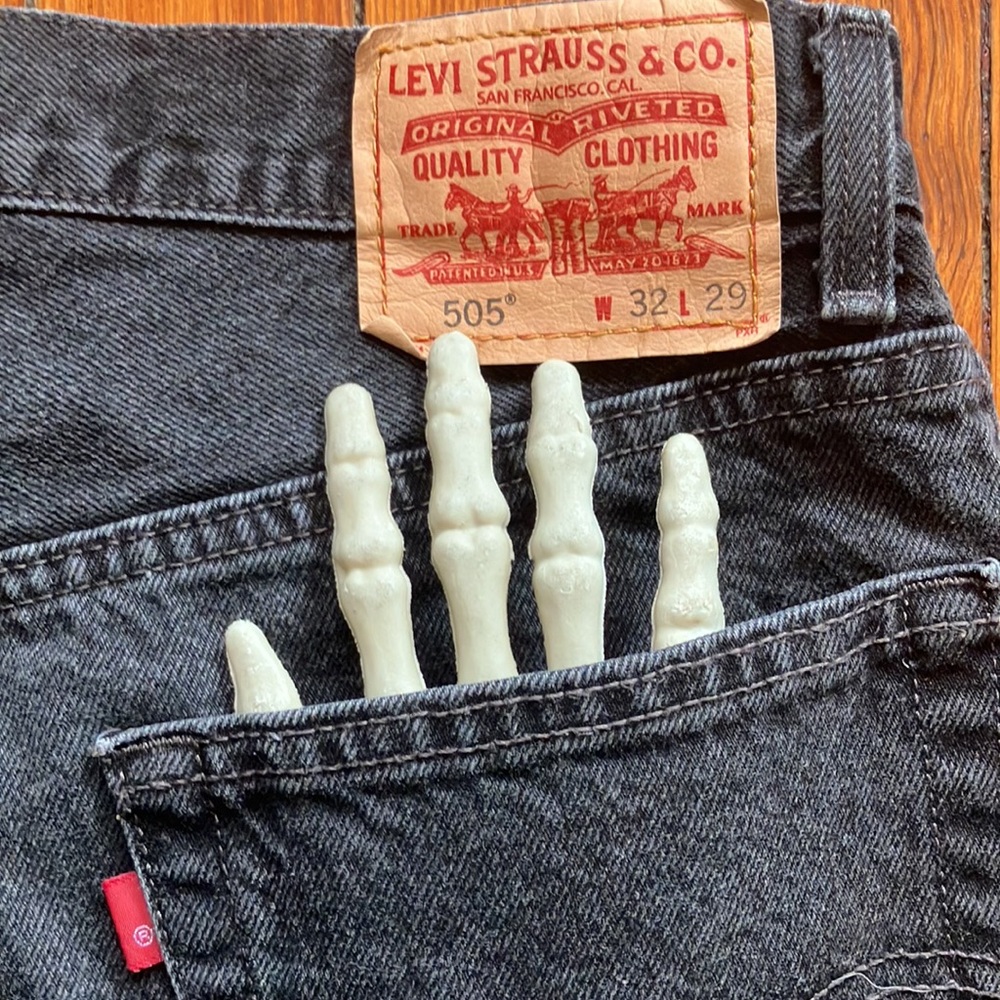 🖤 SOLD 🖤 Y2K Levi's 505 Regular Fit Blank Red Tab Black Jeans ~ Size 32 X 29 - Picture 9 of 11